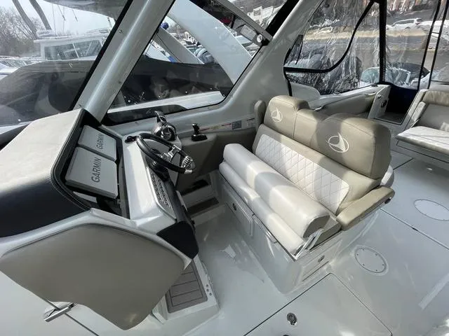 Slide: The Image of Finseeker 280 DC 2024 - 12