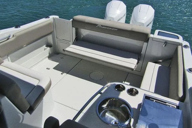 Slide: The Image of Finseeker 280 DC 2024 - 20