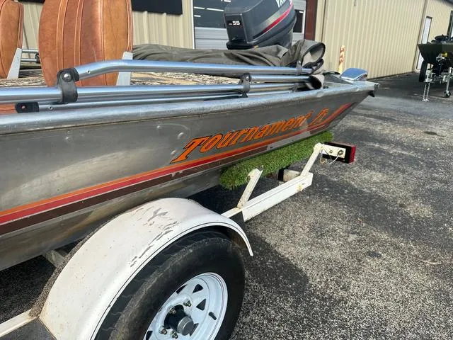 Slide: The Image of Tracker 175TX 1985 - 3