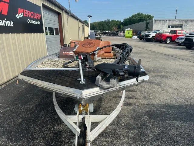 Slide: The Image of Tracker 175TX 1985 - 8