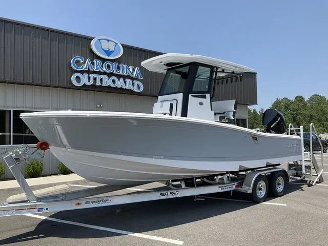 The Image of Blackfin 242 HB 2026 - 1