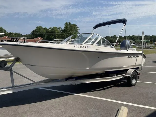 Slide: The Image of Sea Hunt 200 DC 2004 - 9