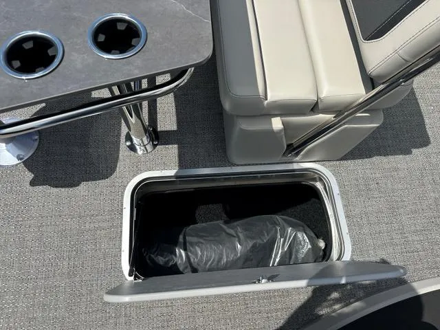 Slide: The Image of Barletta CABRIO C24UE 2026 - 20