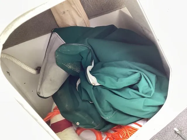 Slide: The Image of Four Winns 210 Horizon 2001 - 20