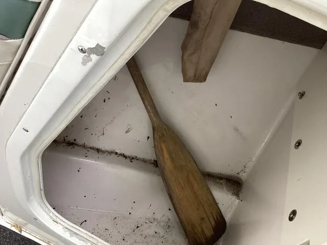 Slide: The Image of Four Winns 210 Horizon 2001 - 21