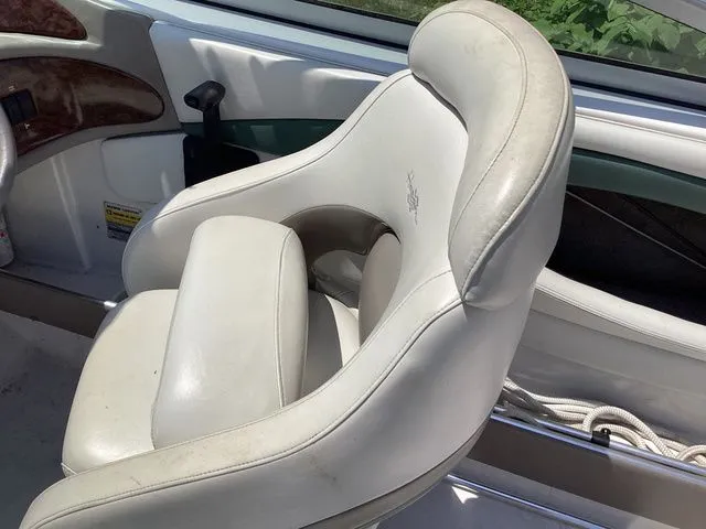 Slide: The Image of Four Winns 240 Horizon 2003 - 10