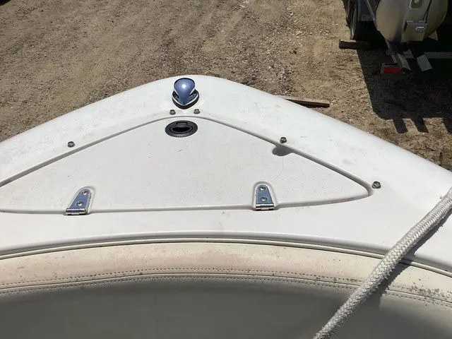 Slide: The Image of Four Winns 240 Horizon 2003 - 14