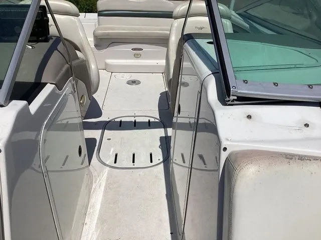 Slide: The Image of Four Winns 240 Horizon 2003 - 15