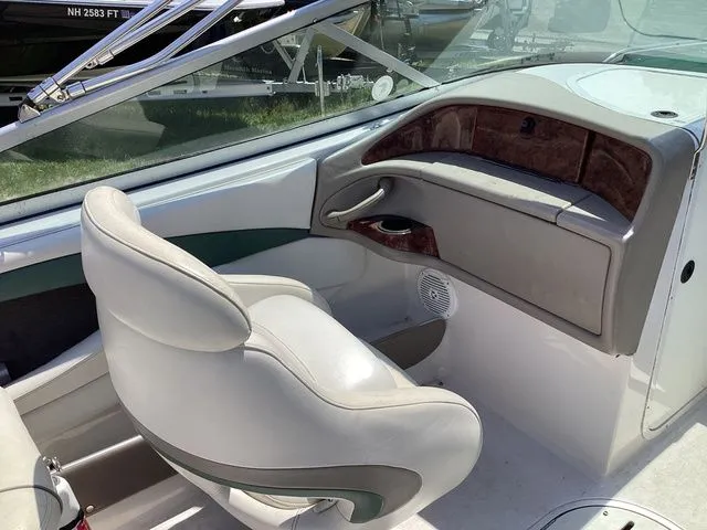 Slide: The Image of Four Winns 240 Horizon 2003 - 7