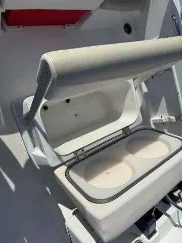 Slide: The Image of Robalo R160 2017 - 16