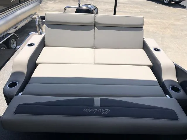 Slide: The Image of Barletta Cabrio 24UC 2023 - 17