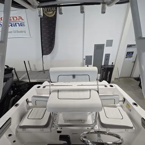 Slide: The Image of Yamaha 190FSH SPORT 2025 - 18