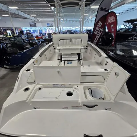 Slide: The Image of Yamaha 190FSH SPORT 2025 - 6