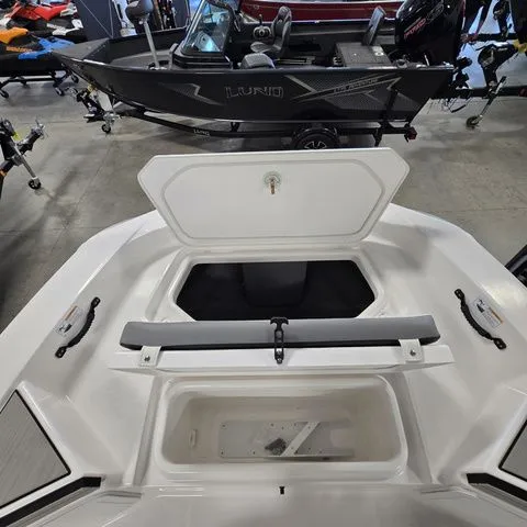 Slide: The Image of Yamaha 190FSH SPORT 2025 - 8