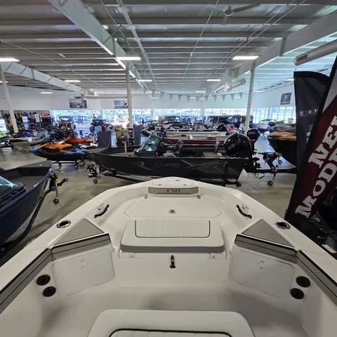 Slide: The Image of Yamaha 190FSH SPORT 2025 - 9