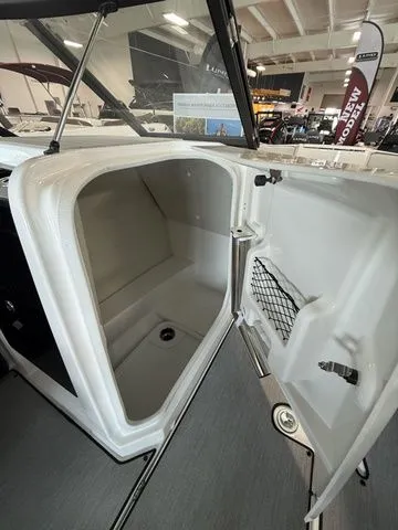 Slide: The Image of Yamaha AR250 2025 - 3