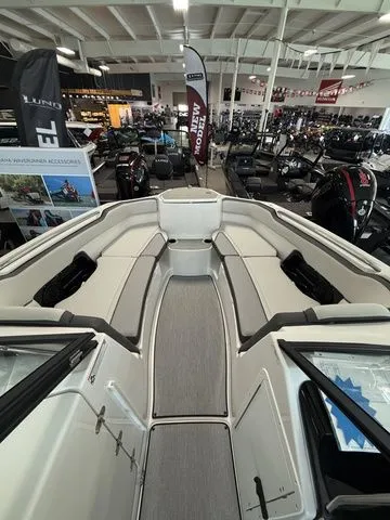 Slide: The Image of Yamaha AR250 2025 - 4