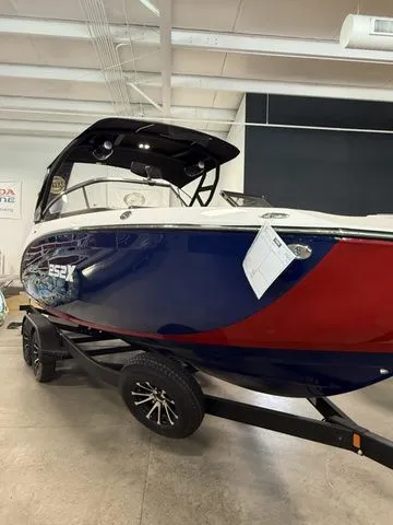 The Image of Yamaha 252XE 2025 - 1