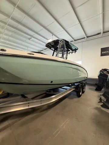 Slide: The Image of Yamaha 255FSH SPORT H 2025 - 7