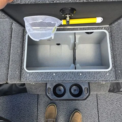 Slide: The Image of Lund 1775 Crossover XS 2026 - 17