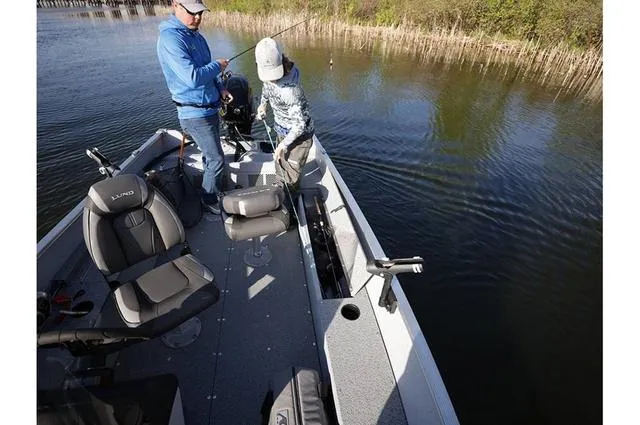 Slide: The Image of Lund 1400 Fury Tiller 2024 - 5