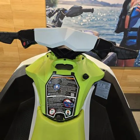 Slide: The Image of Sea-Doo SPARK 3UP 90 BASE 2023 - 5