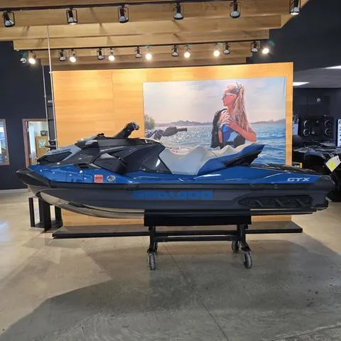 Slide: The Image of Sea-Doo GTX 155 SOUND 2019 - 3