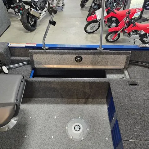 Slide: The Image of Lund 1650 Angler Sport 2025 - 10