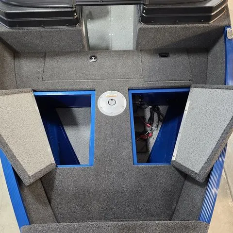 Slide: The Image of Lund 1650 Angler Sport 2025 - 6