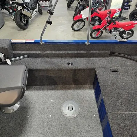 Slide: The Image of Lund 1650 Angler Sport 2025 - 9