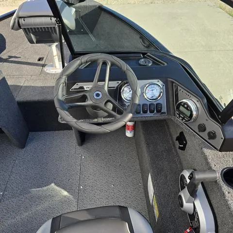 Slide: The Image of Lund 1650 REBEL SPORT 2025 - 13