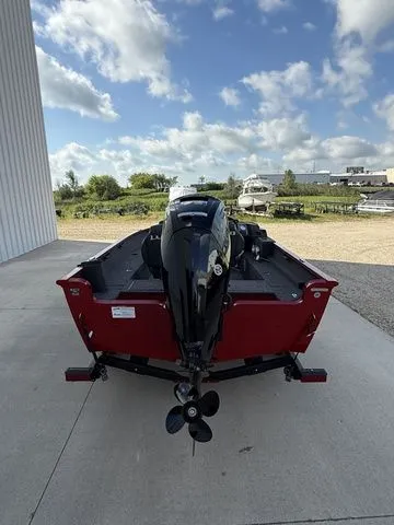 Slide: The Image of Lund 1650 Rebel SS 2025 - 3