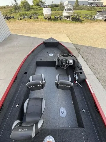 Slide: The Image of Lund 1650 Rebel SS 2025 - 5