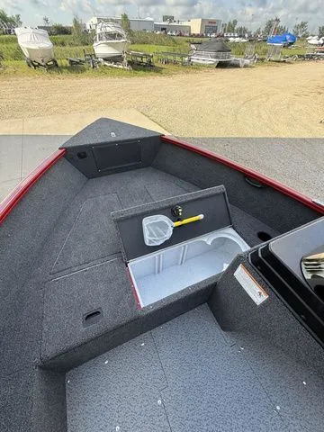 Slide: The Image of Lund 1650 Rebel SS 2025 - 7