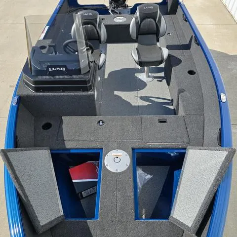 Slide: The Image of Lund 1650 Rebel SS 2025 - 3