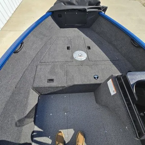 Slide: The Image of Lund 1650 Rebel SS 2025 - 4