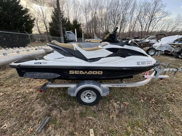 The Image of Sea-Doo GTX 2013 - 1