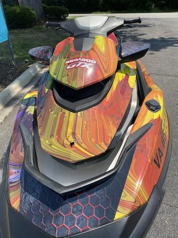 Slide: The Image of Sea-Doo GTX 2010 - 9