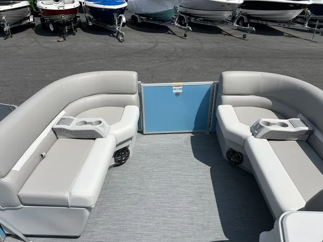 Slide: The Image of Godfrey Xpierence 2286 SFLX 2026 - 7