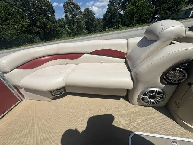 Slide: The Image of Godfrey 240 Elite 2014 - 4