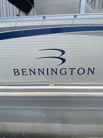 Slide: The Image of Bennington 2575RL 2005 - 4