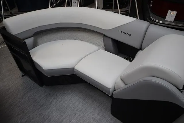 Slide: The Image of Lowe SS 230 DV Triple Tube 2026 - 11