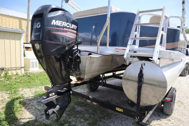 Slide: The Image of Godfrey SWEETWATER 2086 2014 - 4