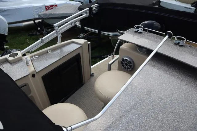 Slide: The Image of Godfrey Aqua Patio 240 BC3 2016 - 26