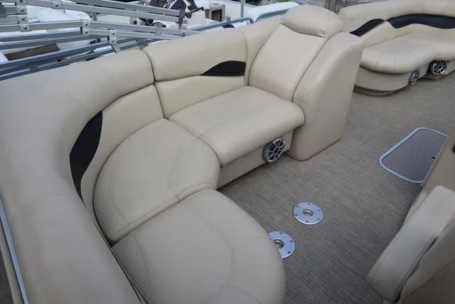 Slide: The Image of Godfrey Aqua Patio 240 BC3 2016 - 28