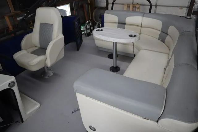 Slide: The Image of Lexington 517 SE 2021 - 11