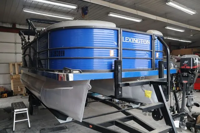 Slide: The Image of Lexington 517 SE 2021 - 5