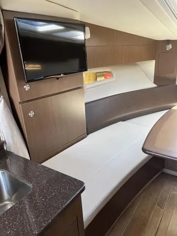 Slide: The Image of Sea Ray 310 Sundancer 2016 - 33