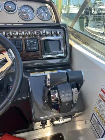 Slide: The Image of Sea Ray 310 Sundancer 2016 - 38