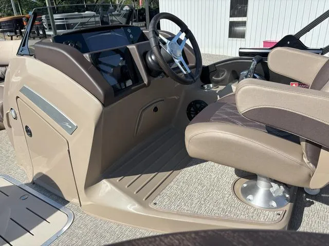 Slide: The Image of Bennington 23LXSSB 2026 - 10